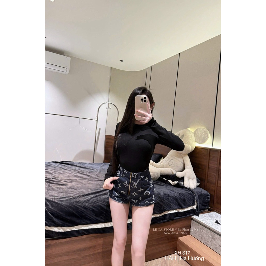 Set áo thun dài tay mix quần sooc hoạ tiết phối khoá