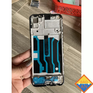 khung sườn đỡ màn Reno 5