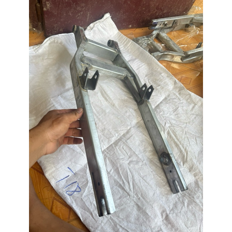 Gắp gia công cho xe điện 133 dài 60cm gắn động cơ 3-5k