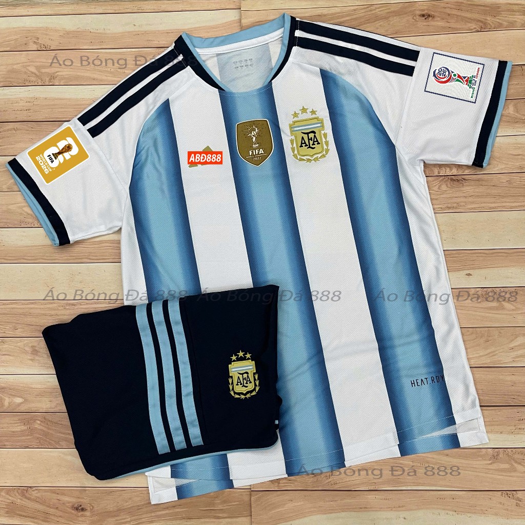 Bộ Quần Áo Bóng Đá Đội Tuyển Argentina Sân Nhà WC 2026 - Vải Polyester Gai Thái Cao Cấp