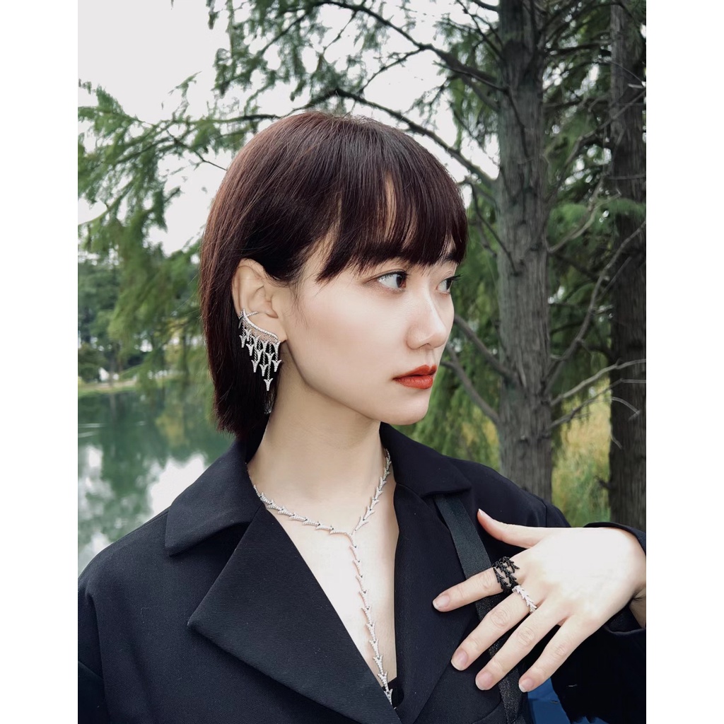 Khuyên Tai Kẹp Vành Tai Hình Đuôi Rồng Đính Đá Độc Đáo Thời Trang Cho Nữ