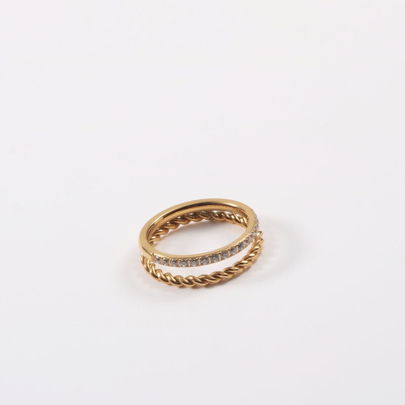Nhẫn Hai Lớp Xoắn Ốc Chất Liệu Thép Titan Mạ Vàng 18k