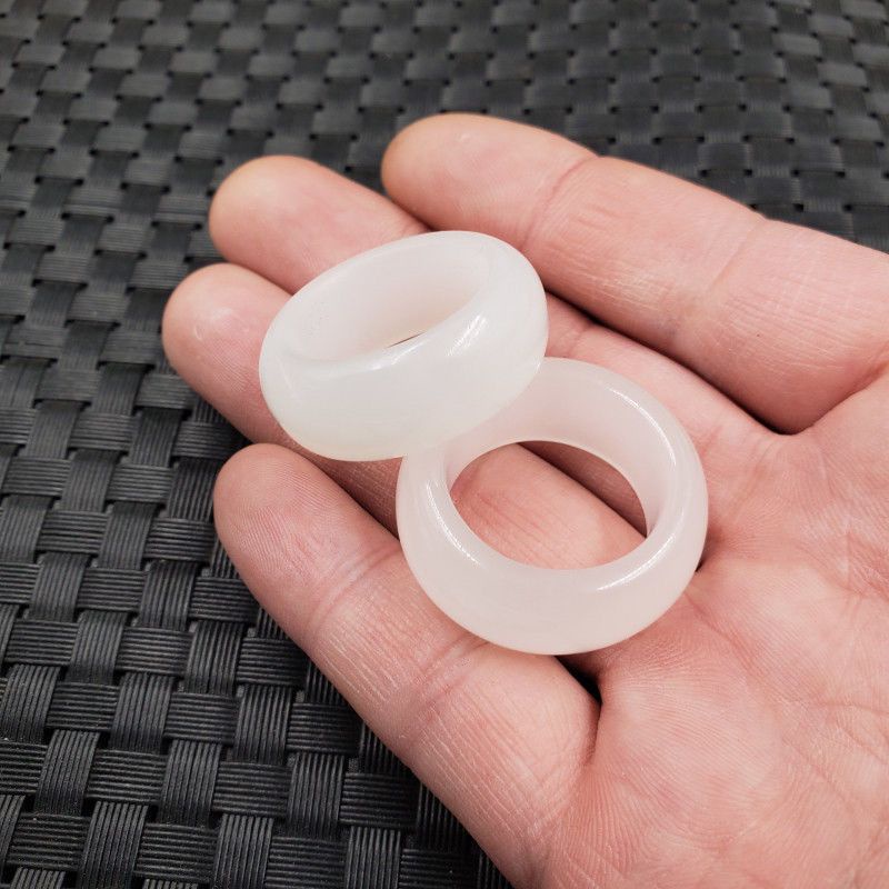 Nhẫn Ngọc Bích Trắng Phong Cách Mới Cho Nam Và Nữ