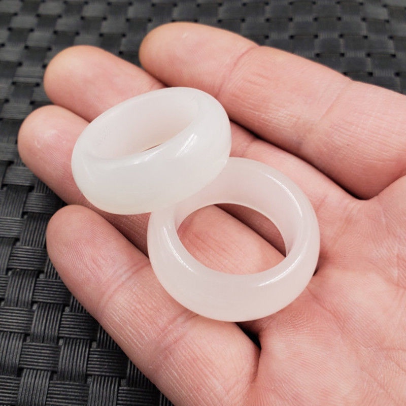 Nhẫn Ngọc Bích Trắng Phong Cách Mới Cho Nam Và Nữ