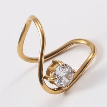 Nhẫn Thép Titan Mạ Vàng 18k Đính Kim Cương Giả Sang Trọng