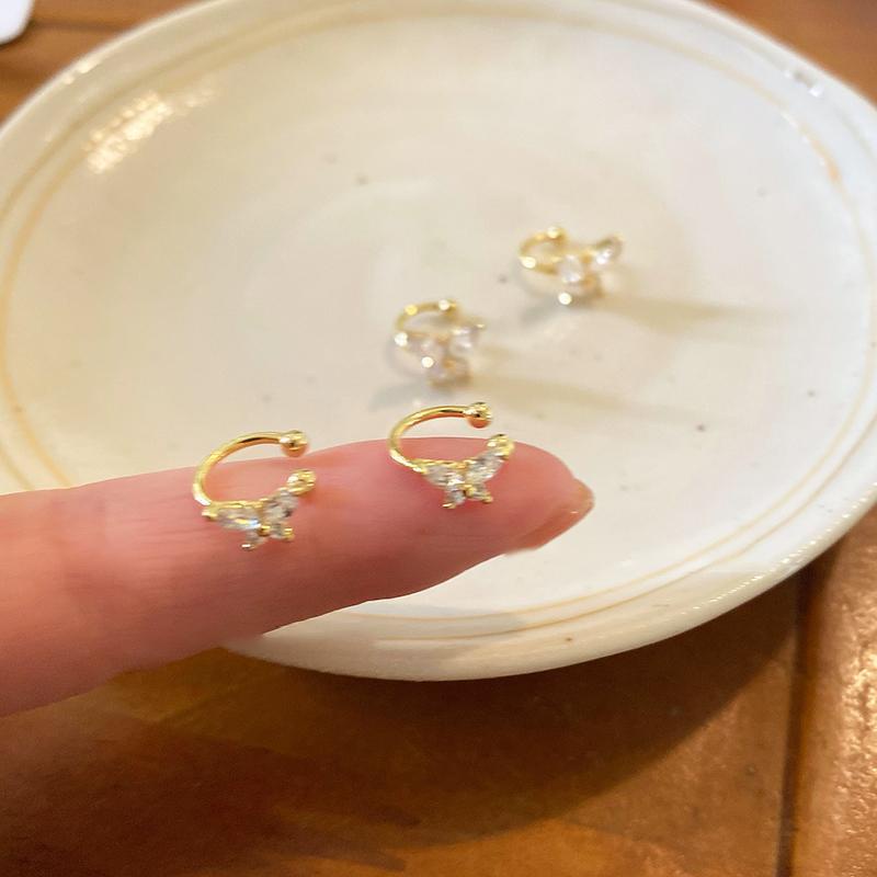 Khuyên Tai Dạng Kẹp Không Cần Bấm Lỗ Hình Bướm Dát Kim Cương Tinh Tế