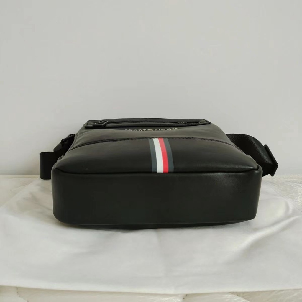 Túi Da Đeo Chéo TOMMY Phong Cách Doanh Nhân Cho Nam 2023