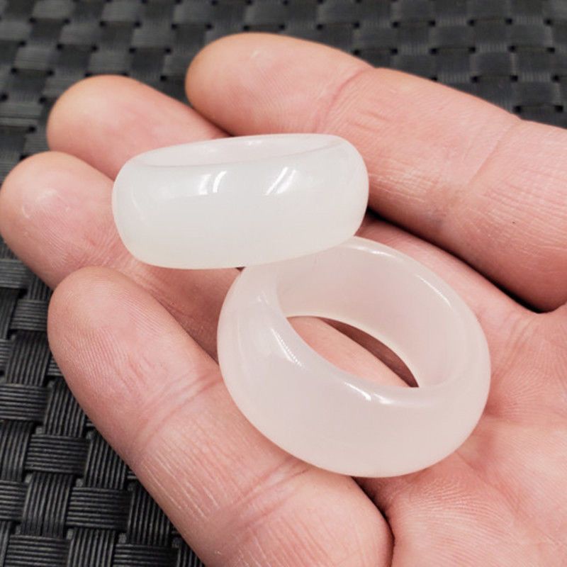 Nhẫn Ngọc Bích Trắng Phong Cách Mới Cho Nam Và Nữ