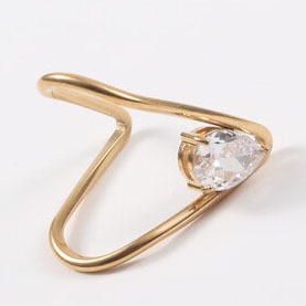 Nhẫn Thép Titan Mạ Vàng 18k Đính Kim Cương Giả Sang Trọng