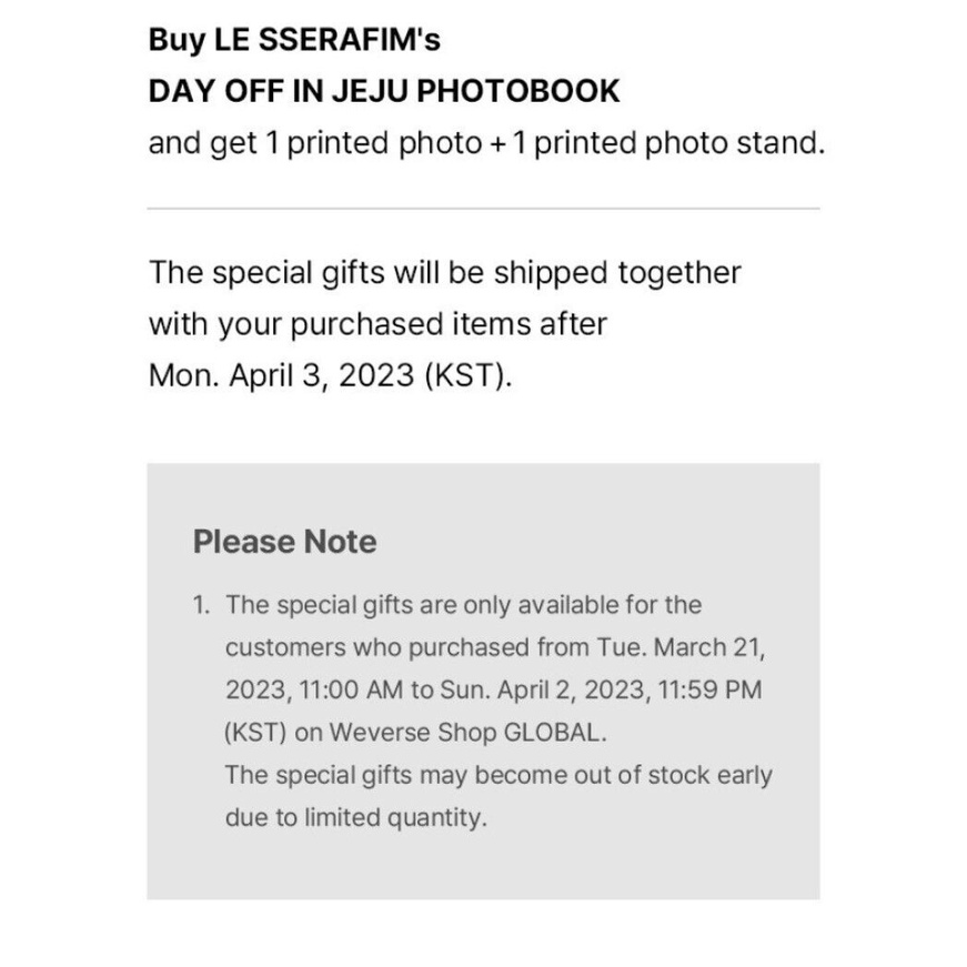 LE SSERAFIM'S  PHOTO BOOK