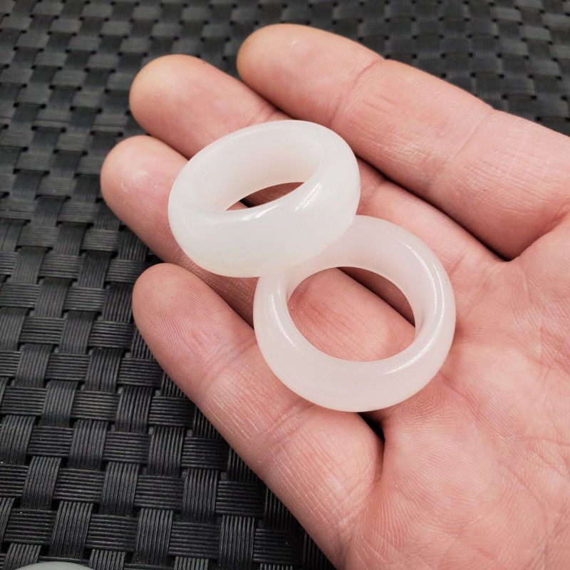 Nhẫn Ngọc Bích Trắng Phong Cách Mới Cho Nam Và Nữ