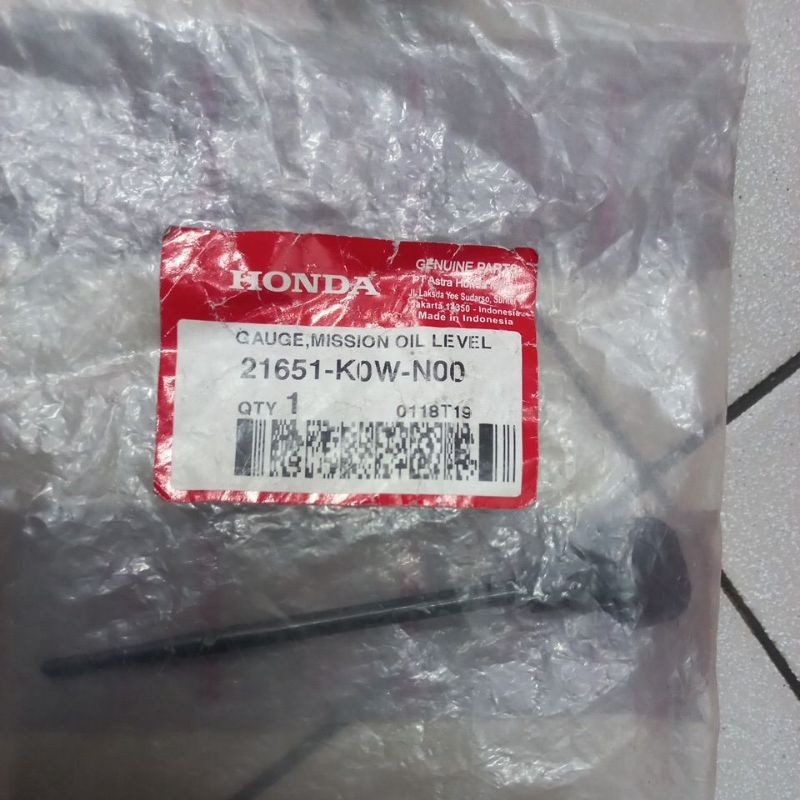 21651K0WN00 – GAUGE DẦU CẤP, NẮP DẦU AXLE, CẮM DẦU AXLE, DẦU STICK ADV 150 CHÍNH HÃNG AHM
