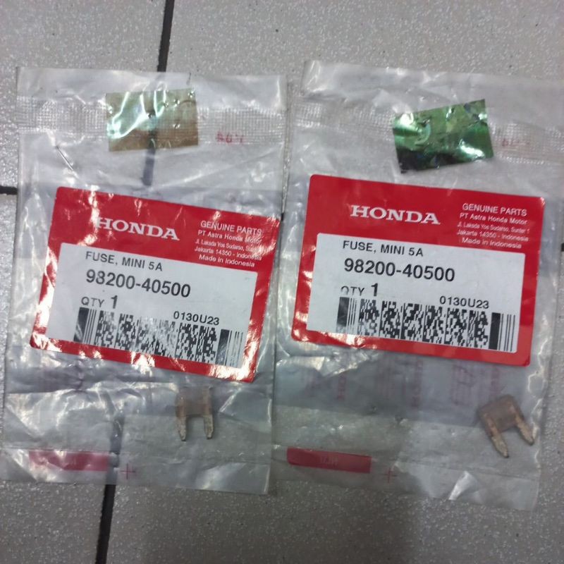 9820040500 – MINI FUSE (5A), NHỎ FUSE 5A BEAT ESP, CB NEW, SCOPY ESP, SUPRA X 125 MỚI AHM CHÍNH HÃNG