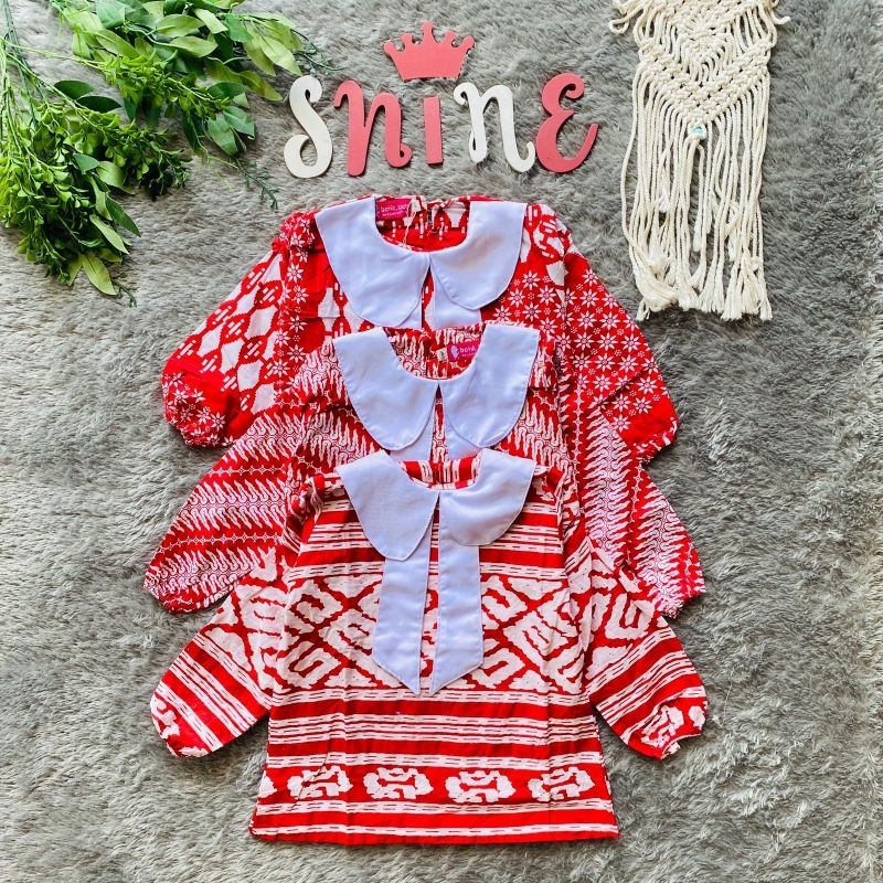 Áo sơ mi dệt Elvira có ba cổ thỏ Negri, dễ thương và độc đáo, thích hợp cho trường học