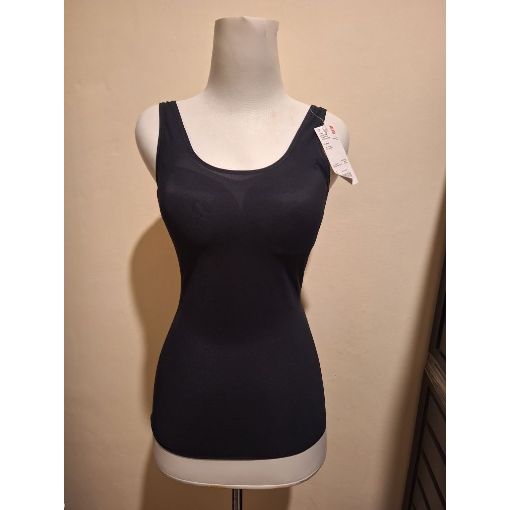 UNIQLO BODY SHAPER SEAMLESS BRA SLEEVELESS TOP nữ size L