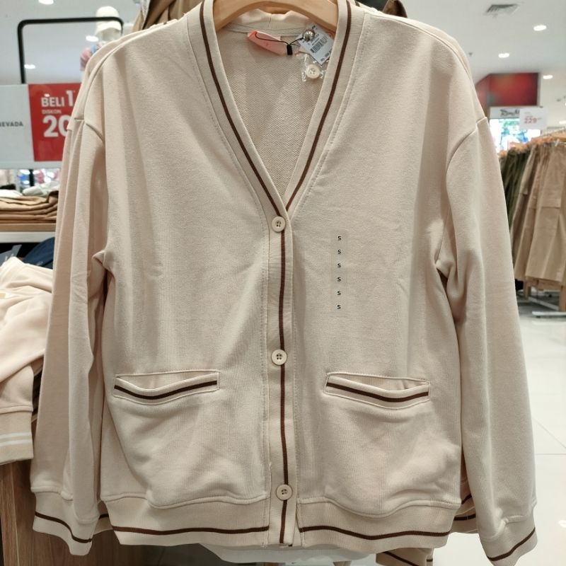 Khuyến mãi áo len cardigan nữ Nevada