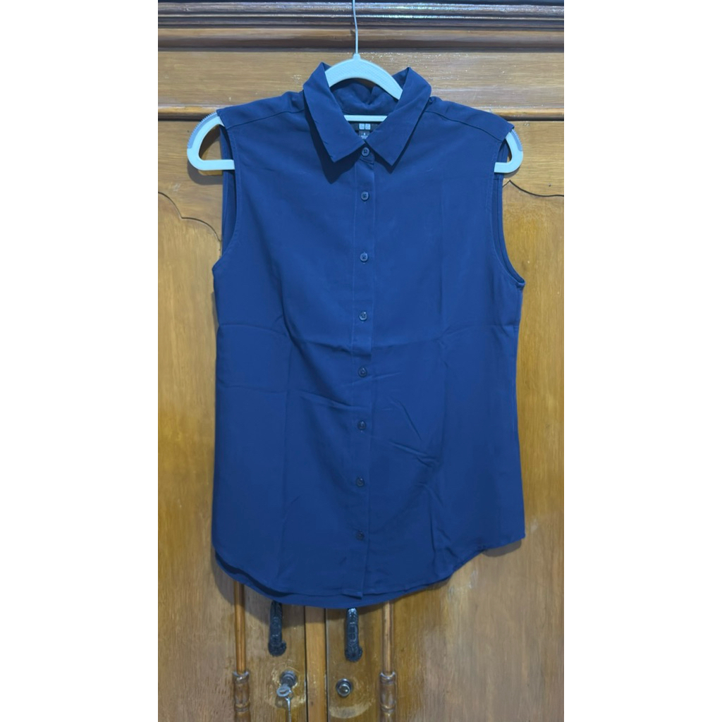 Áo sơ mi nữ Rayon không tay Uniqlo