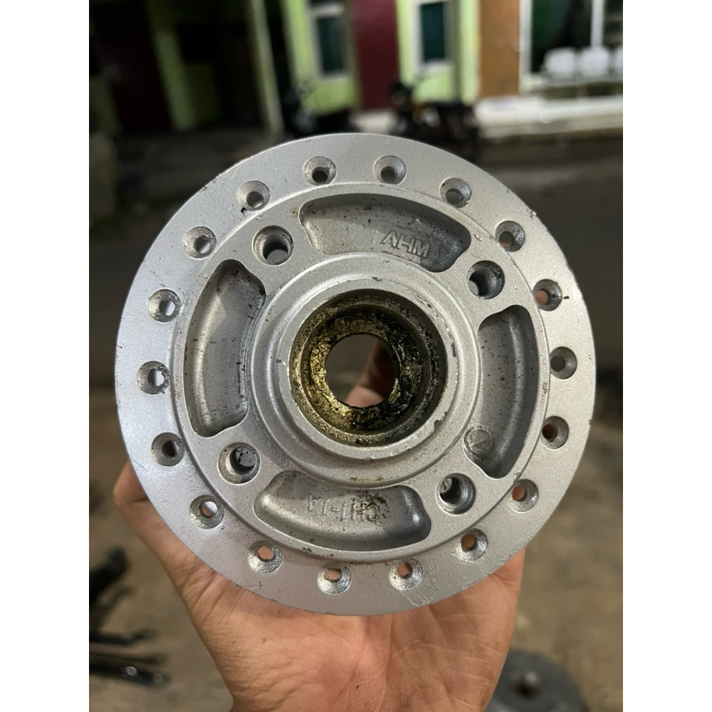 Trống trước Supra X 125 Karisma - Chính hãng, sẵn sàng sử dụng, tình trạng tốt