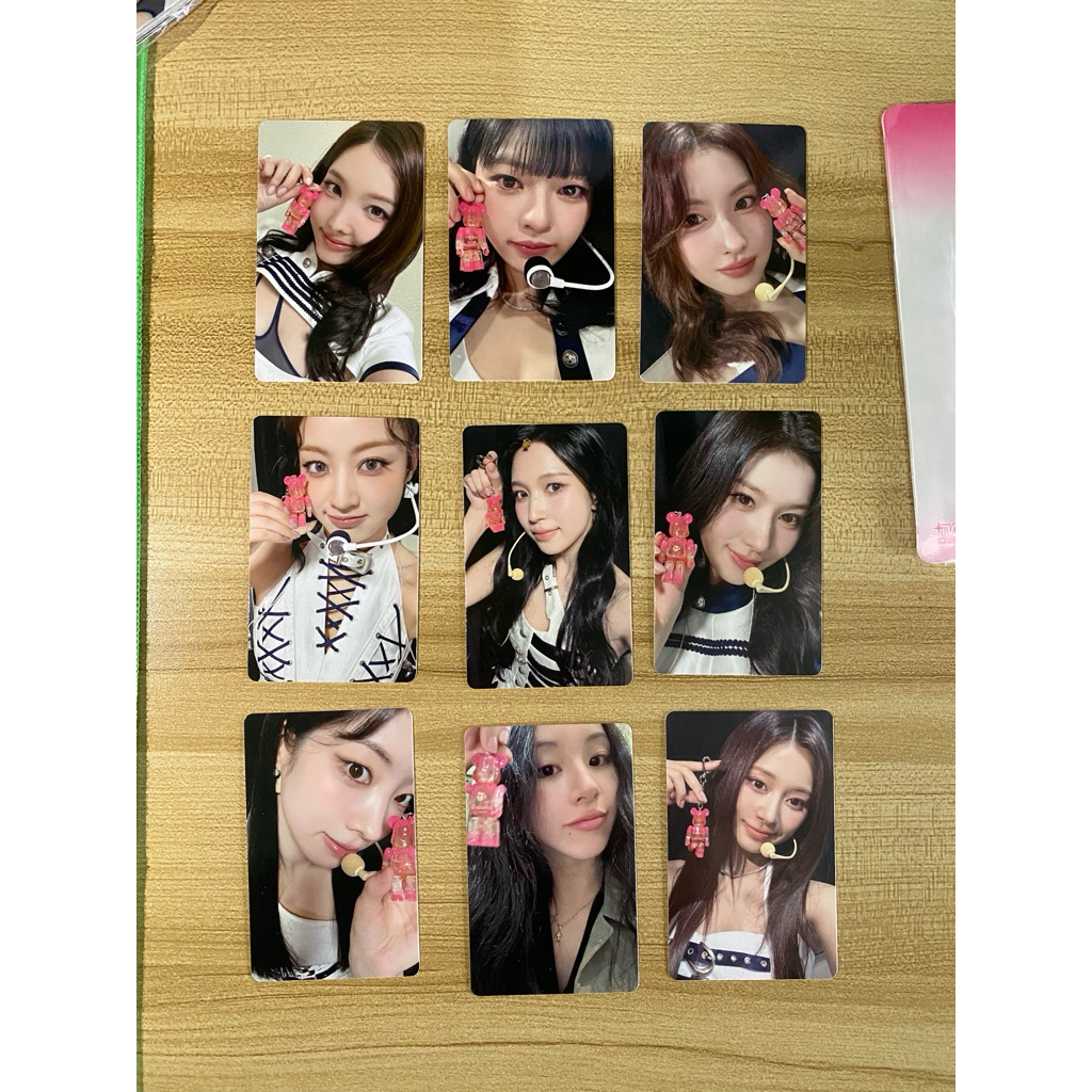 Official Twice bearbrick photocard nayeon jeongyeon momo sana jihyo mama dahyun chaeyoung tzuyu