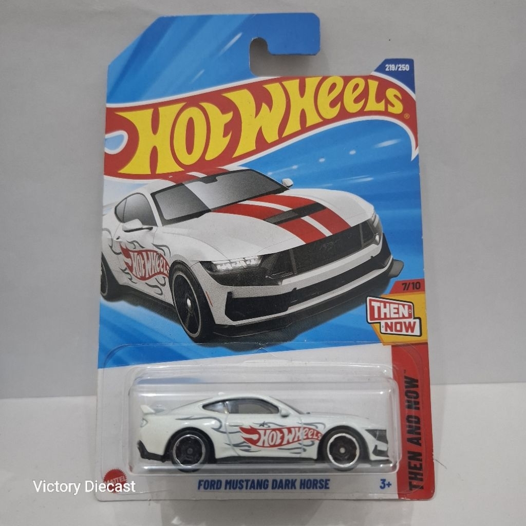 Thẻ thông thường Hotwheels Ford Mustang Dark