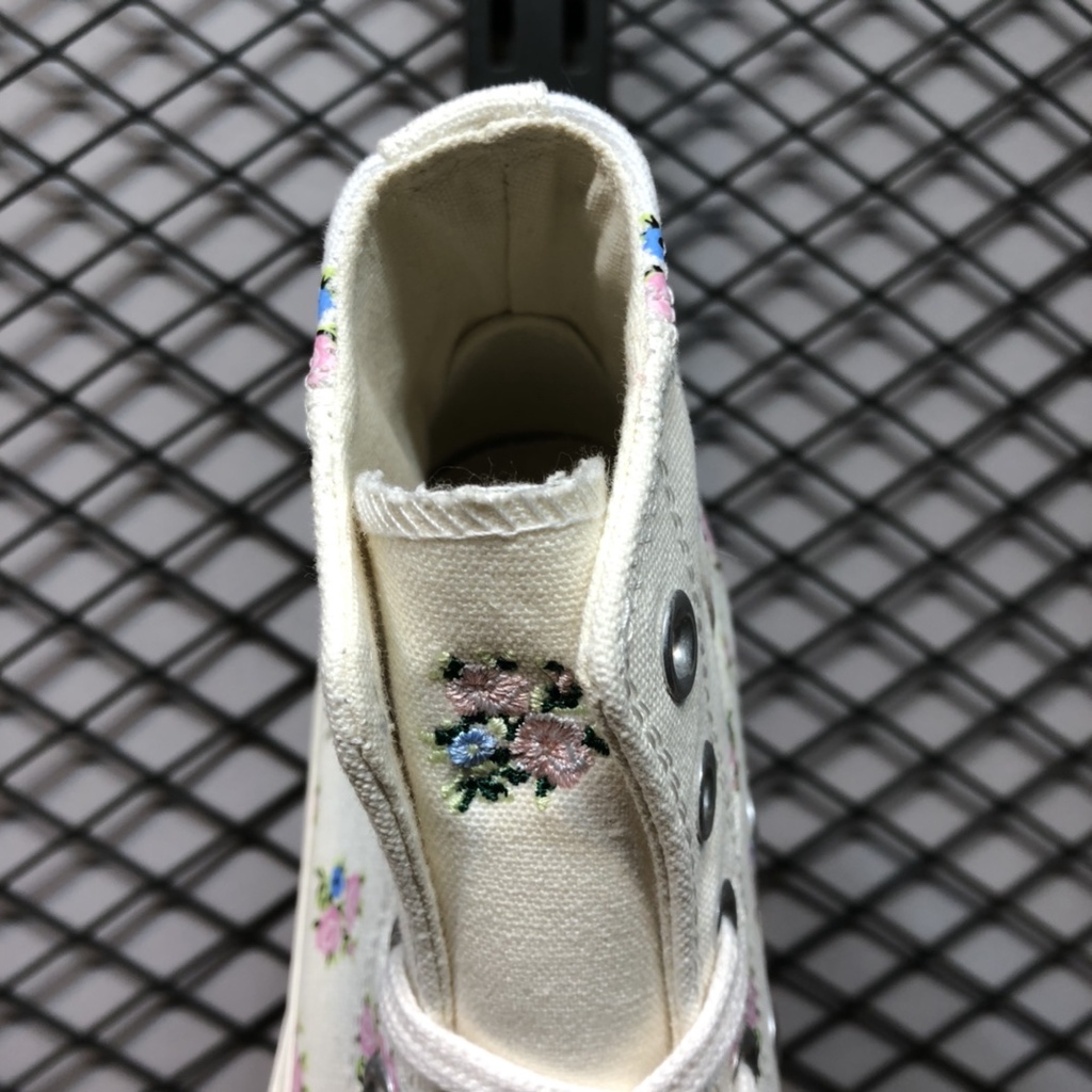 Giày Converse Vải Canvas Thêu Hoa Nhỏ Xinh Thời Trang Mùa Xuân 1970s Cho Nữ