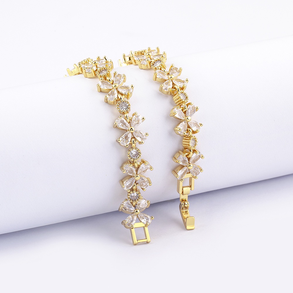 Vòng Tay Đính Đá Zircon Hình Nơ May Mắn Dễ Thương Sang Trọng Thời Trang Cho Nữ