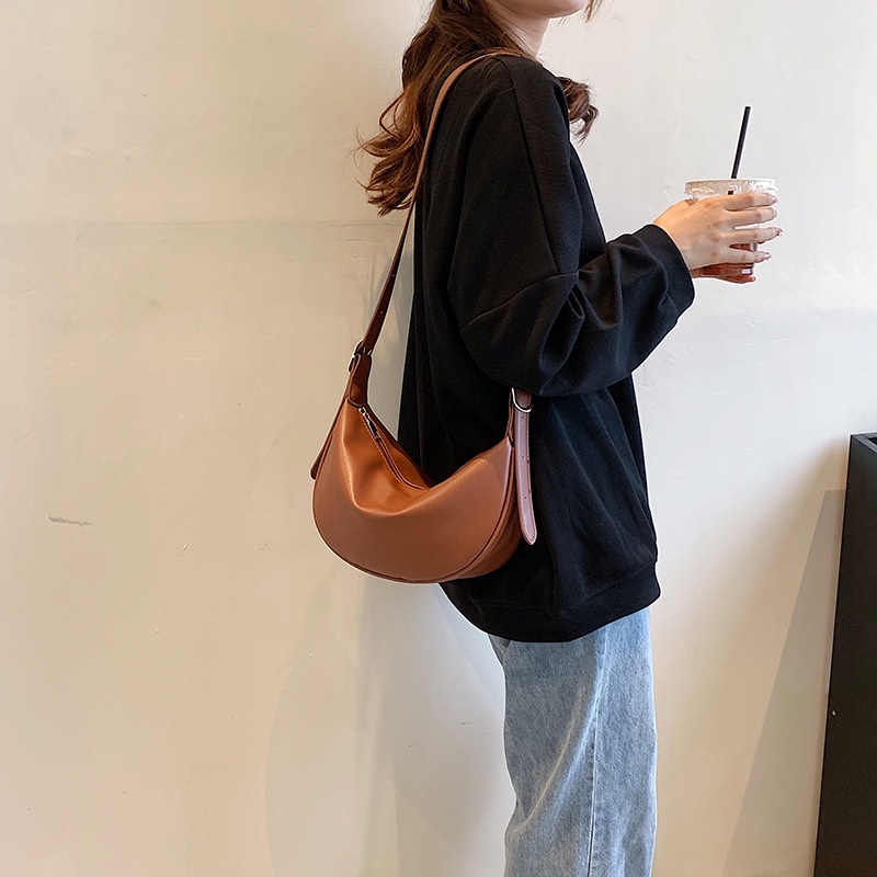 Ielgy Túi Đeo Chéo Chất Liệu Pu Điều Chỉnh Được Hình Bánh Bao / Cấu Trúc Vĩnh Viễn: Ngăn Đựng Thẻ Có Khóa Kéo