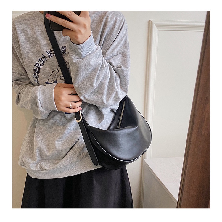 Ielgy Túi Đeo Chéo Chất Liệu Pu Điều Chỉnh Được Hình Bánh Bao / Cấu Trúc Vĩnh Viễn: Ngăn Đựng Thẻ Có Khóa Kéo