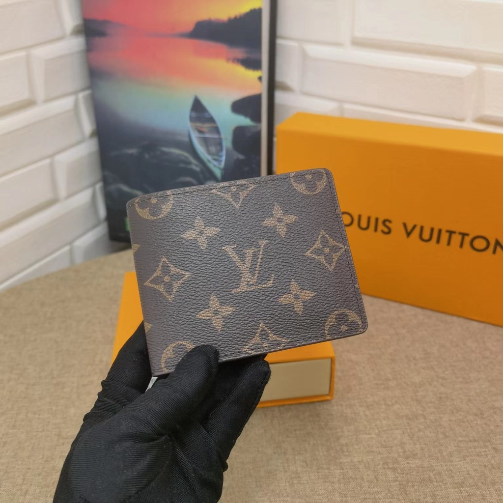 Ví Louis Vuitton LV Dáng Ngắn Phối Kẹp Cá Tính Cho Nam