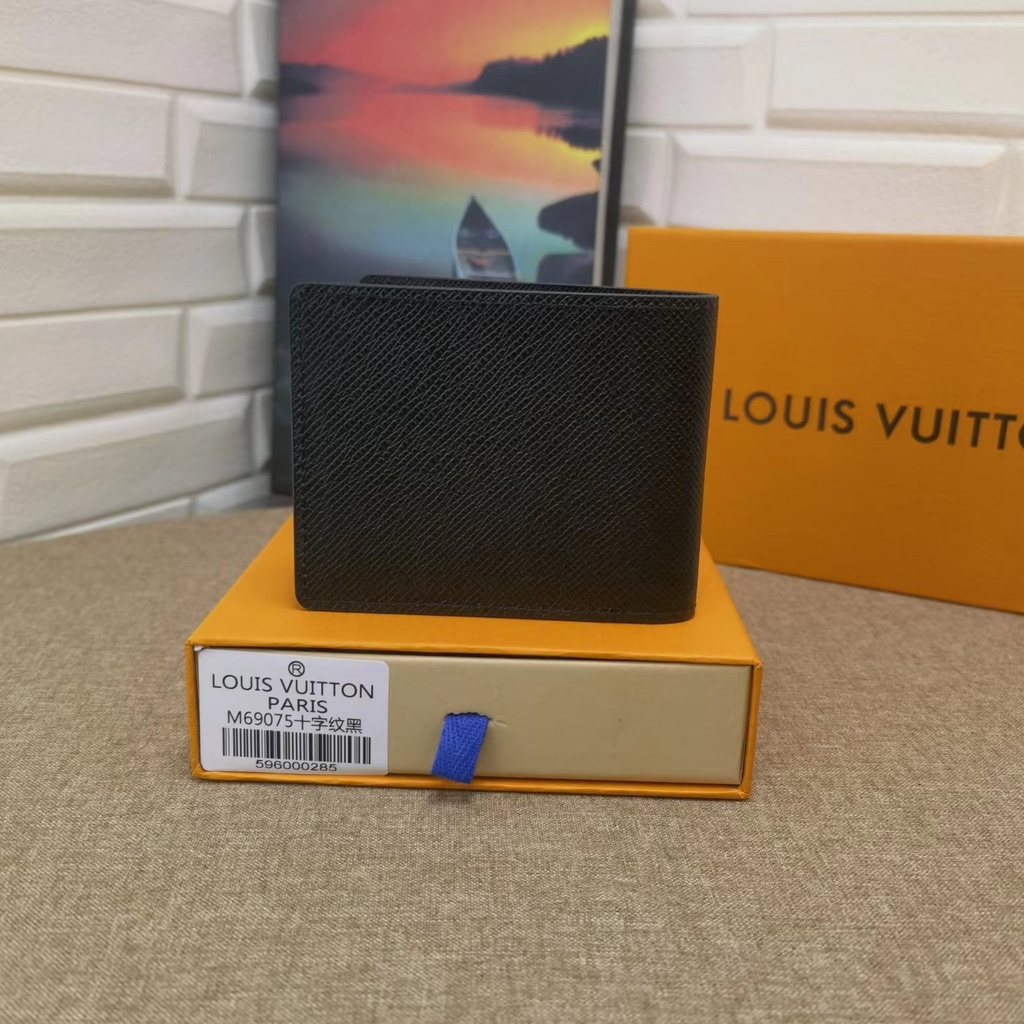 Ví Louis Vuitton LV Dáng Ngắn Phối Kẹp Cá Tính Cho Nam