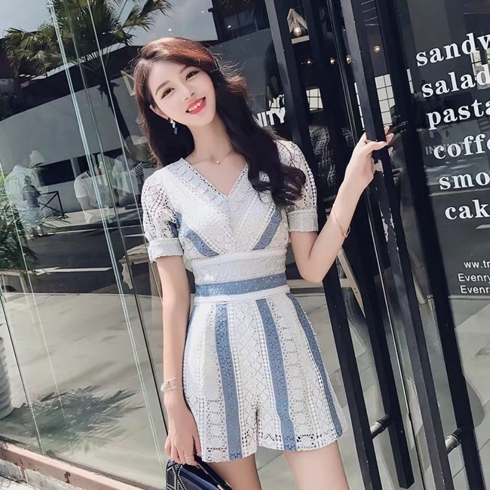 Bộ Áo Liền Quần Lưng Cao Ống Rộng Phối Ren Thanh Lịch Cho Nữ