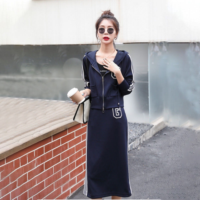Set Đồ Thể Thao Gồm Áo Sweater Tay Dài + Váy Có Mũ Trùm Đầu Phong Cách Thời Trang Mùa Xuân 2023 Mới