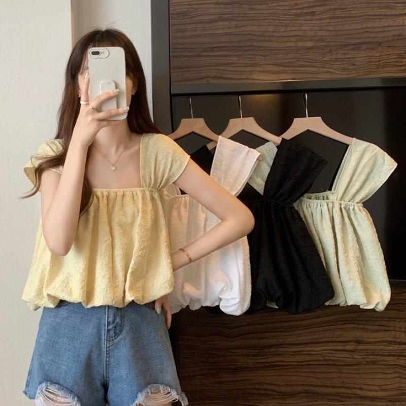 Áo Kiểu Ngắn Tay Cổ Vuông Xếp Ly Phong Cách Hàn Quốc