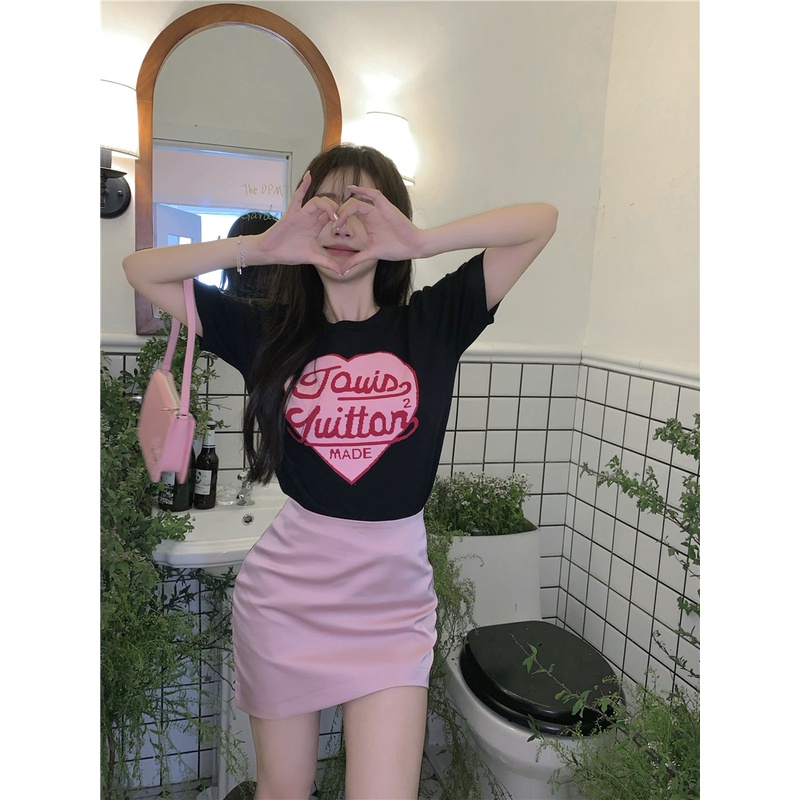 Áo Thun Nữ Ngắn Tay Cổ Tròn In Hình Trái Tim Thời Trang Hàn Quốc