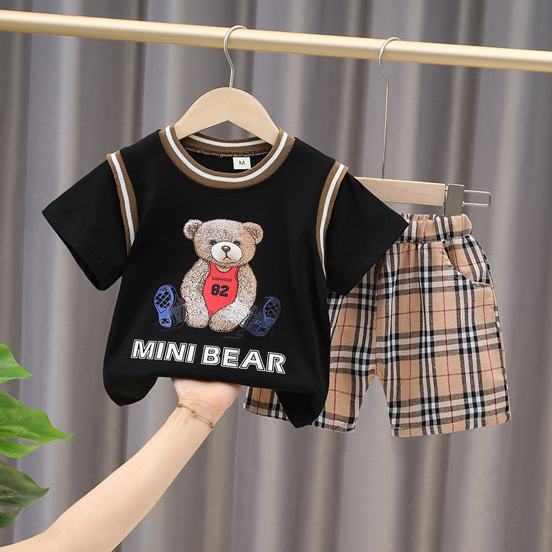 Set Đồ Mùa Hè 2 Món Gồm Áo Thun Gấu Hoạt Hình + Quần Ngắn Thể Thao Cho Bé Trai