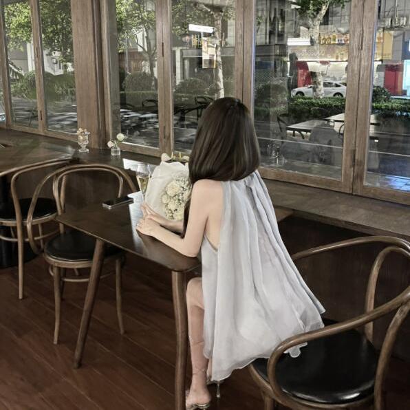 Áo Chiffon Sát Nách Dáng Rộng Xếp Ly Phong Cách Hàn Quốc