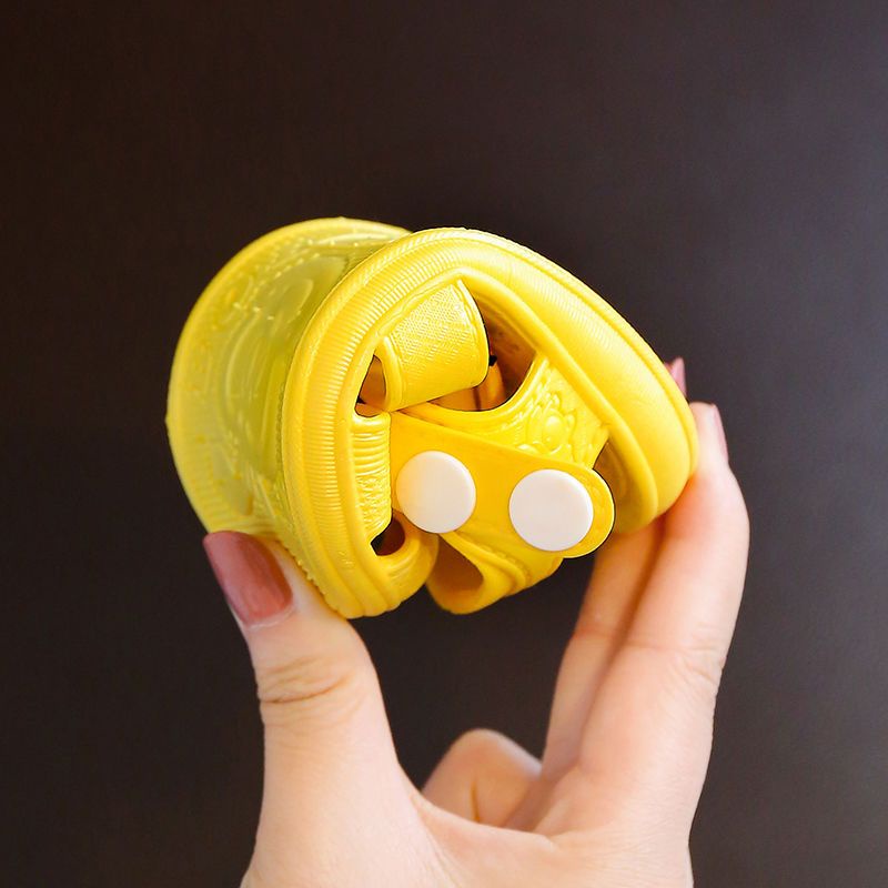 Giày Sandal Không Thấm Nước Chống Trượt Có Khóa Hình Pikachu Hoạt Hình Cho Bé 1-2 - 3 Tuổi
