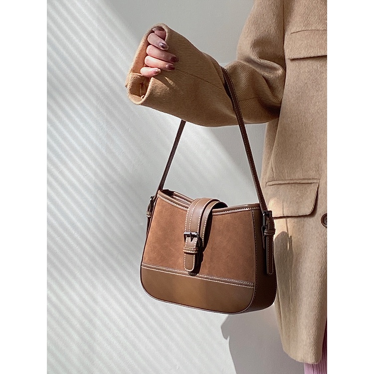 Túi xách nữ form kẹp nách đeo chéo màu nâu trendy đơn giản phong cách thanh lịch nhẹ nhàng hàn quốc đi làm đi chơi