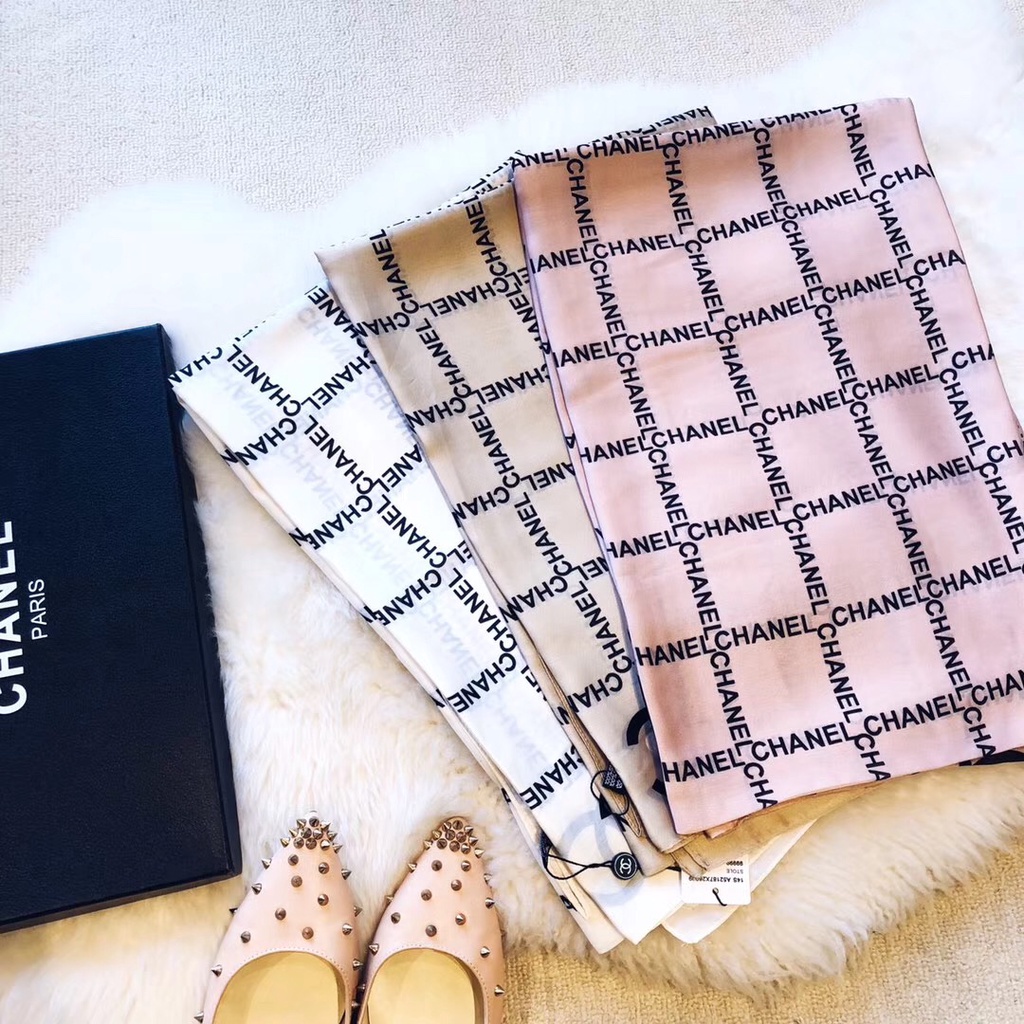 Khăn Choàng Lụa Dáng Dài Họa Tiết Kẻ Sọc Thời Trang Đi Biển Cho Nữ