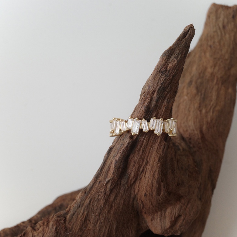 Nhẫn Đính Đá Zircon Lấp Lánh Sang Trọng Hợp Thời Trang