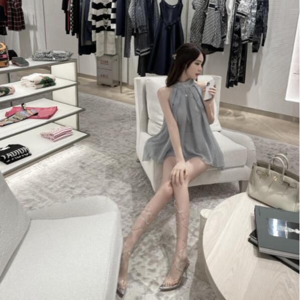 Áo Chiffon Sát Nách Dáng Rộng Xếp Ly Phong Cách Hàn Quốc