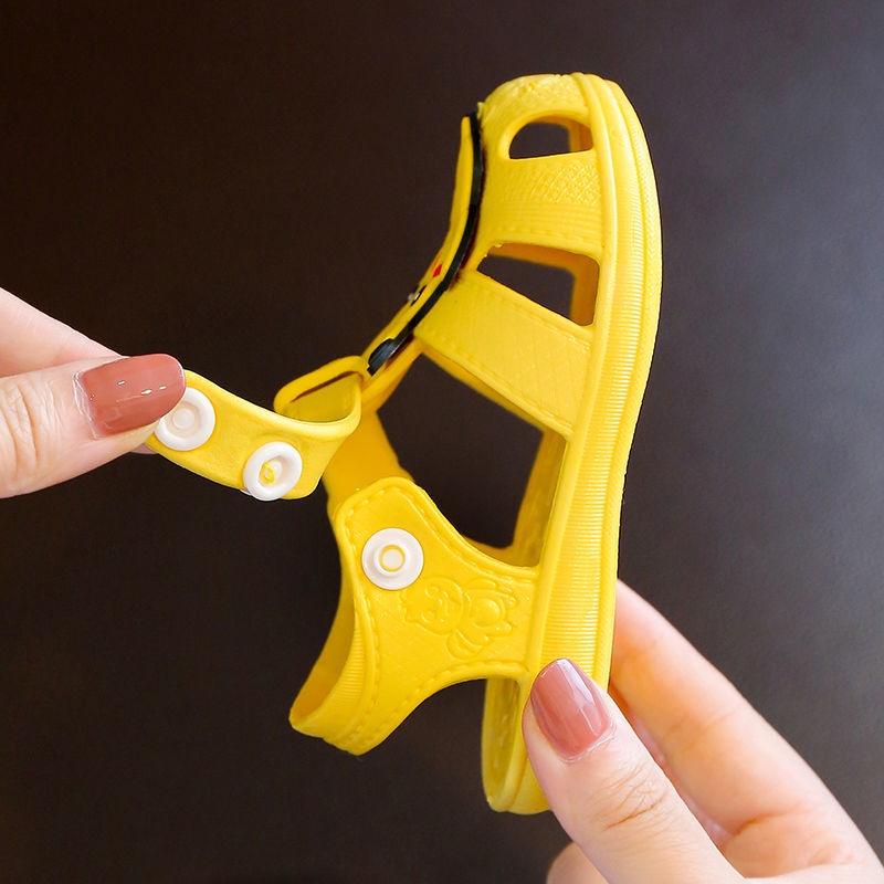 Giày Sandal Không Thấm Nước Chống Trượt Có Khóa Hình Pikachu Hoạt Hình Cho Bé 1-2 - 3 Tuổi