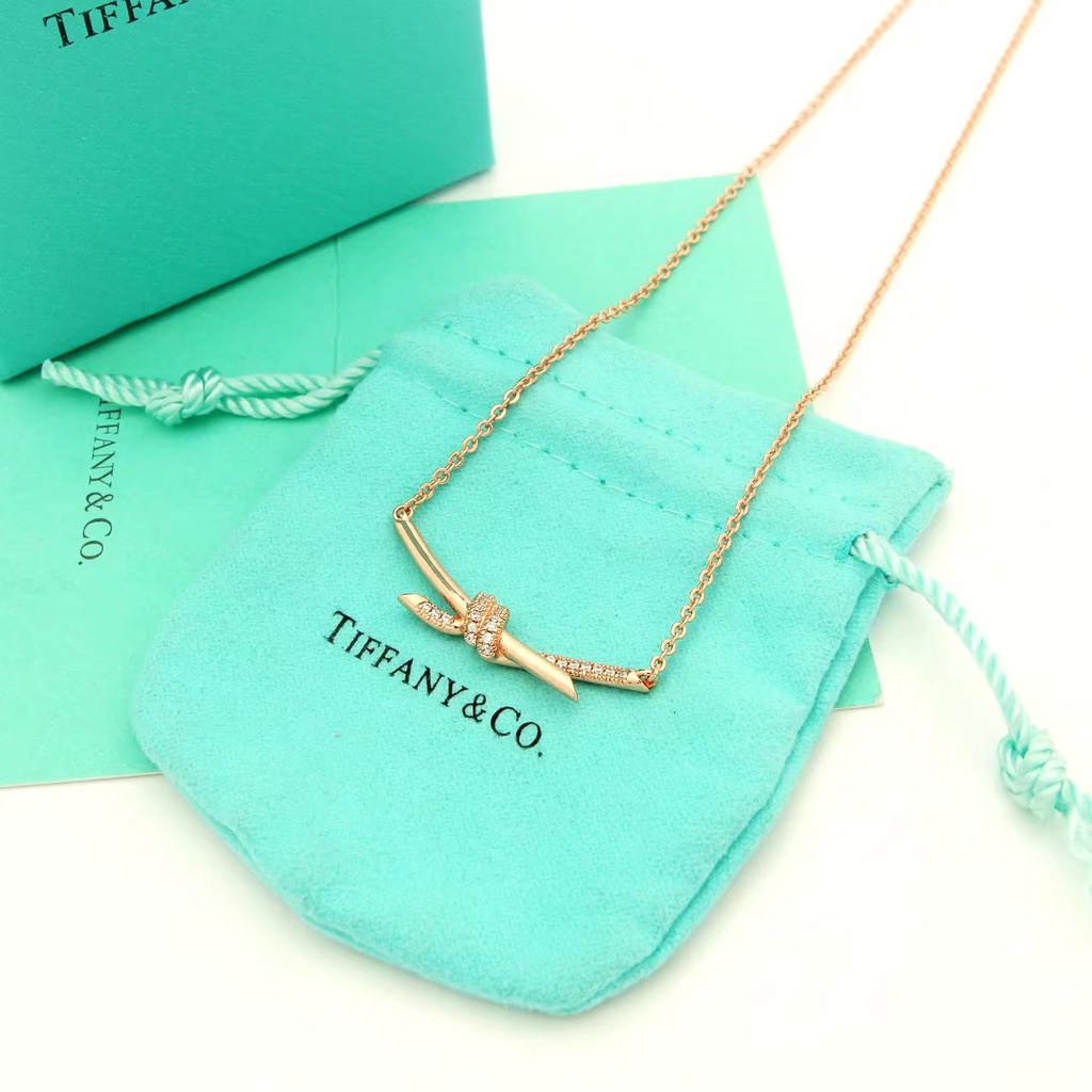 Vòng cổ Thời Trang Mạ Vàng Hồng 18K Thắt Nút Ti & CO / Thắt Nút