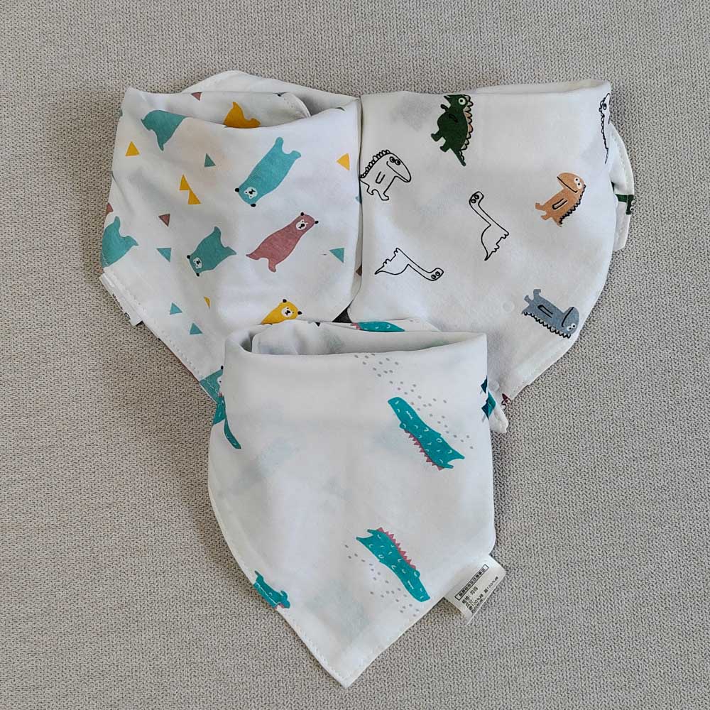 Set 3 Yếm Ăn Cotton Hình Tam Giác In Họa Tiết Hoạt Hình Xinh Xắn Dành Cho Các Bé