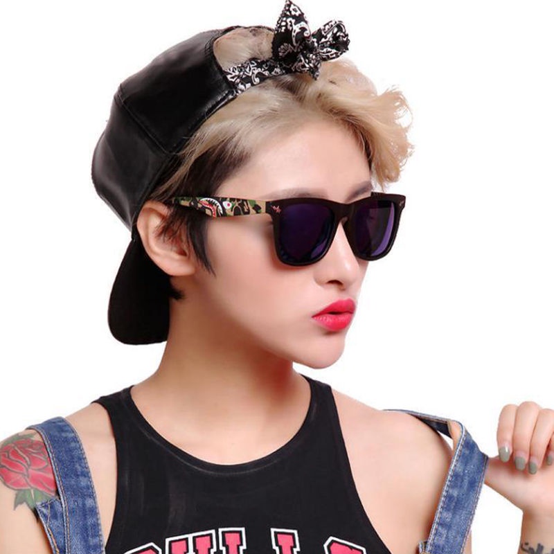 Kính Mát Thời Trang Harajuku Đường Phố Họa Tiết Rằn Ri Ba Chiều Mẫu Mới 2020