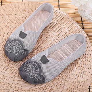Giày vải nữ mùa hè giày thêu lưới thoáng khí giày mẹ