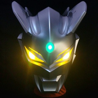 Mũ bảo hiểm hóa trang ultraman dạ quang độc đáo