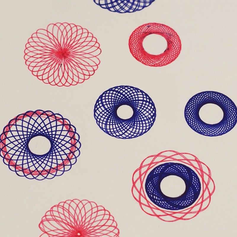 1 Cây Thước Vẽ Thần Kì