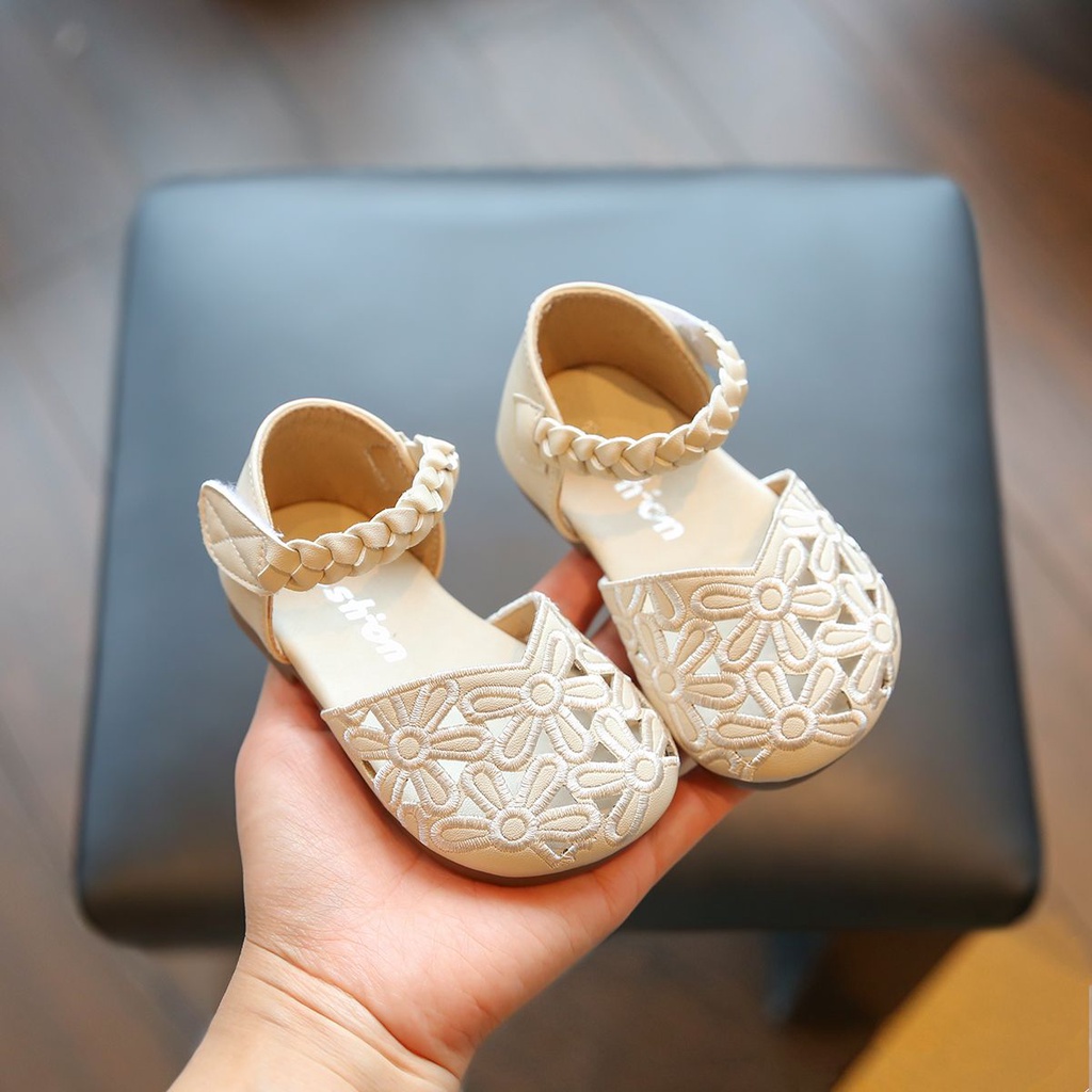 Giày Sandal Đế Mềm Chống Trượt Kiểu Công Chúa Xinh Xắn Cho Bé Gái