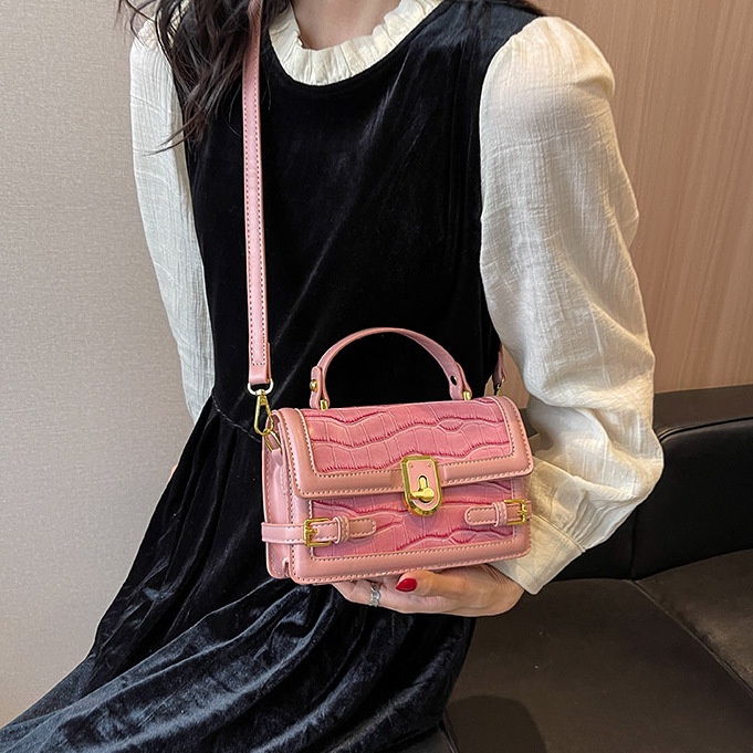 Túi Đeo Chéo Hình Vuông Nhỏ Xinh Thiết Kế Mới 2023